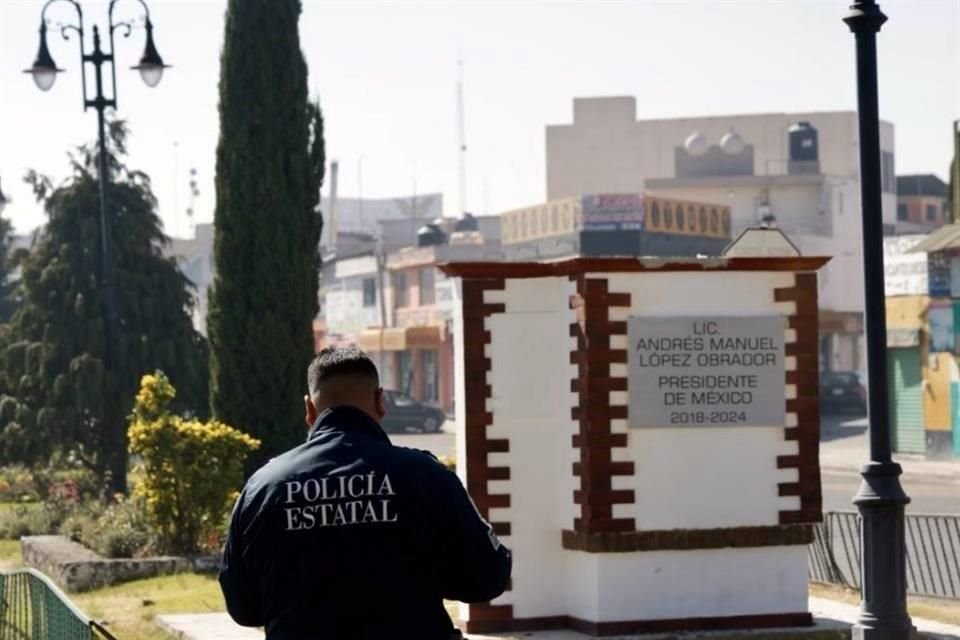 Policías del Estado de México arribaron a la zona para investigar este hecho.