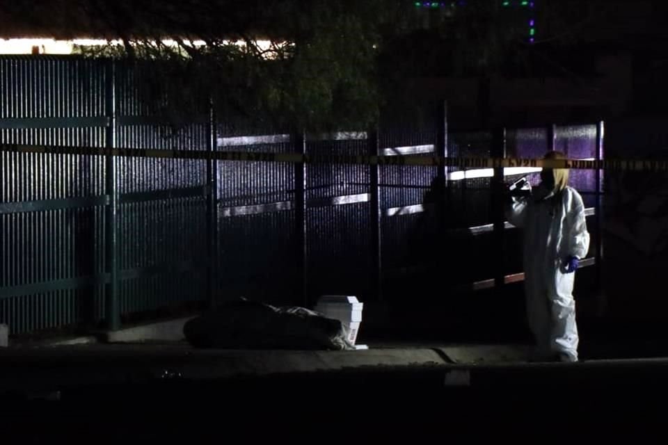 En Monterrey, una cabeza de mujer fue dejada en el interior de una hielera, en el cruce de las calles Orto y Thompson, en Ciudad Solidaridad.