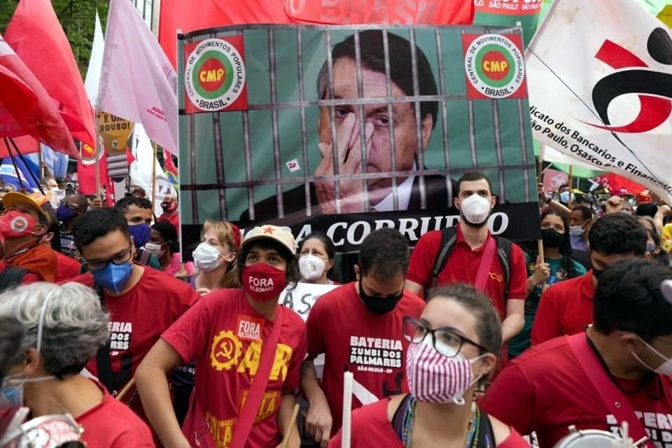 Manifestantes durante una protesta contra el Presidente Jair Bolsonaro, de Brasil.