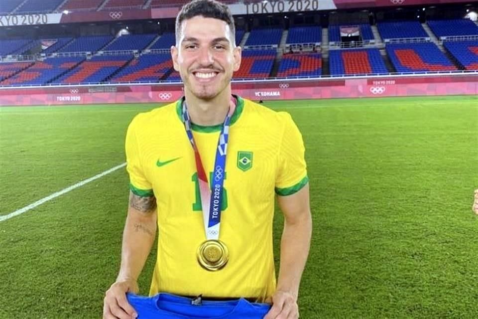 El central brasileño, medalla de oro en Tokio 2020, es seguido de cerca por los Tigres.