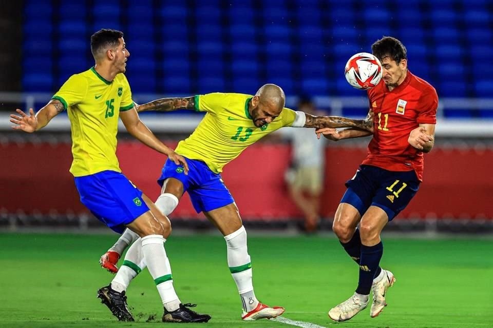 'Nino' compartió equipo en la justa olímpica con el histórico Dani Alves.