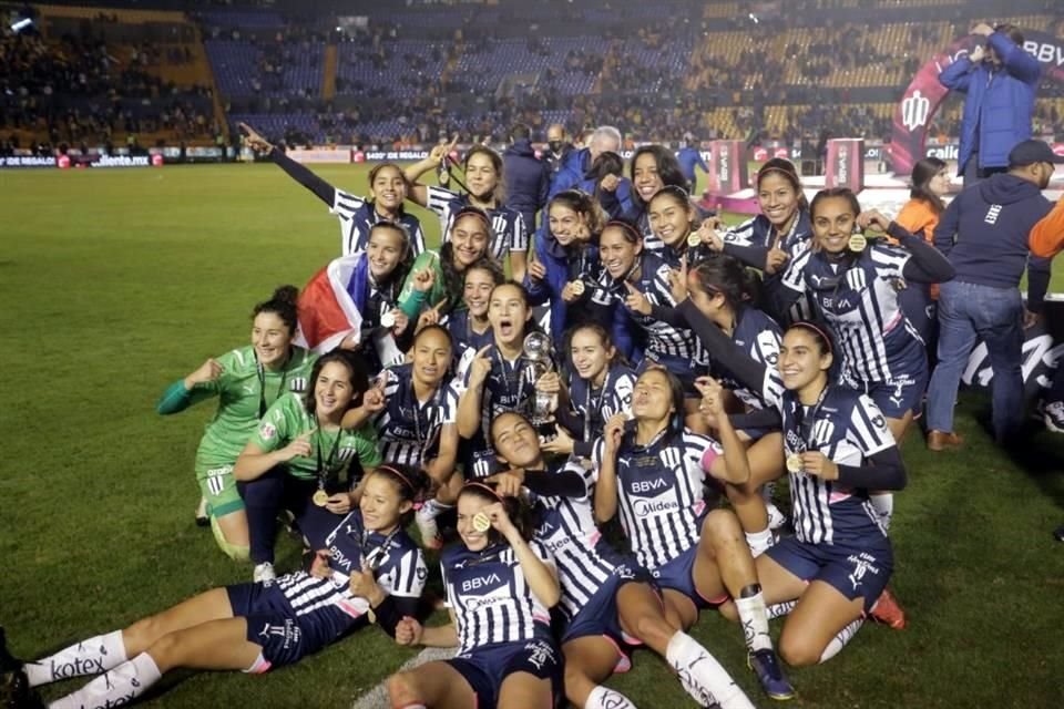 El conjunto albiazul femenil se coronó apenas el 20 de diciembre en el Estadio Universitario.