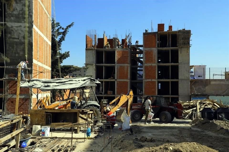 La 'Nueva Ciudad Perdida' está en construcción para sustituir las viviendas irregulares por unas que cumplan con la ley de construcción.