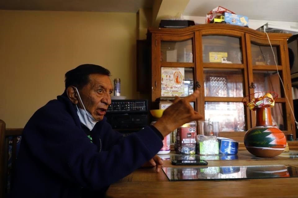 Mario Hernández, Fundador de Sonido 64 y sonidero desde los 14 años; sus primeros bailes los dio en la Ciudad Perdida.