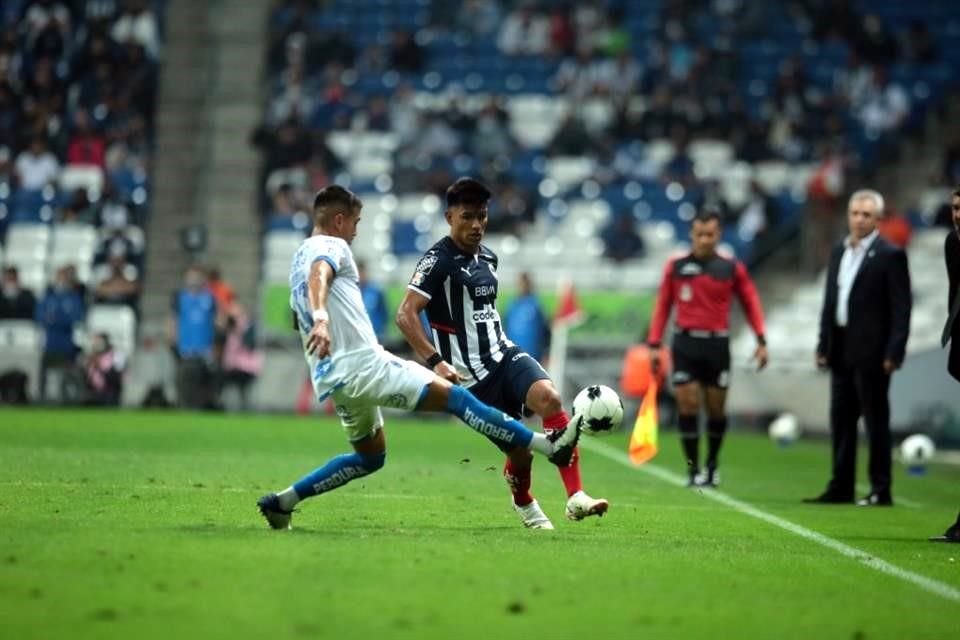 En el segundo tiempo, Rayados intentó abrir el marcador, pero le resultó imposible.