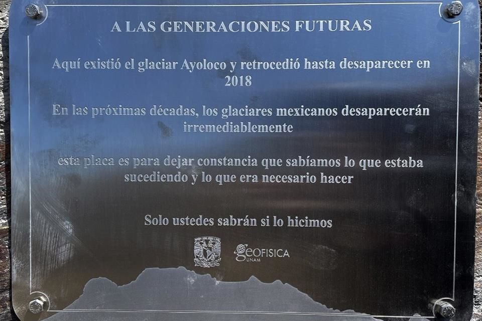 La placa está firmada por el Instituto de Geofísica (IGf) de la UNAM.