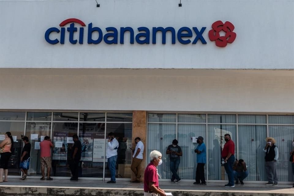 Citibanamex dijo que la venta comprende la totalidad de estos negocios.