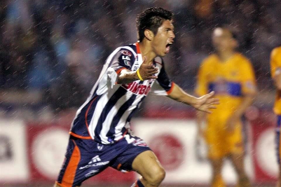 Peralta disputó 69 partidos oficiales con el Monterrey.