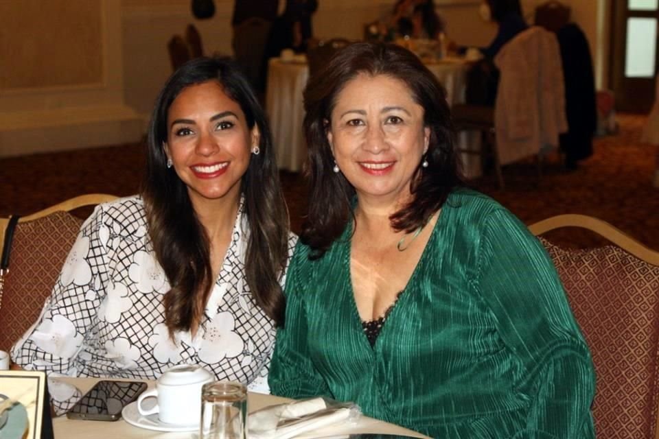 Mariel Argote y Sonia Yip