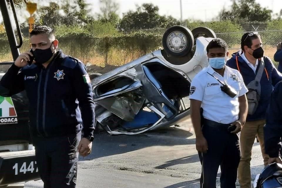 El fatal accidente se reportó a las 9:00 horas en el Bulevar Carlos Salinas de Gortari y Estardo Guajardo, a la altura de la Plaza El Molino.
