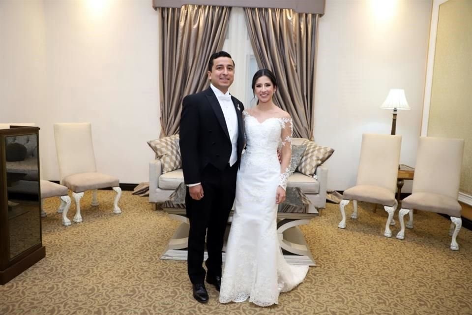 Pedro Abraham Flores y Tania Valeria Moreno Sánchez