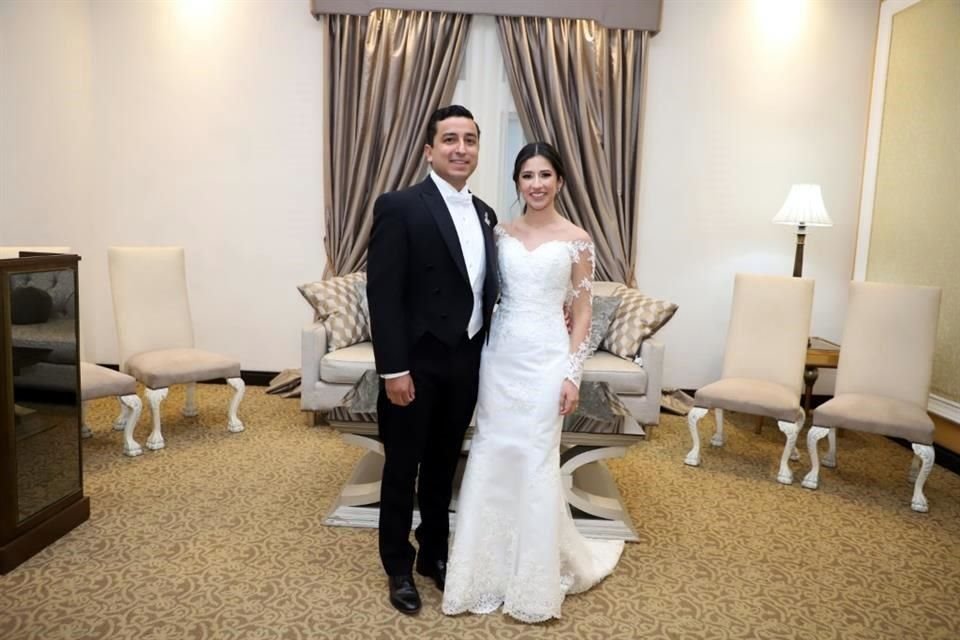 Pedro Abraham Flores y Tania Valeria Moreno Sánchez