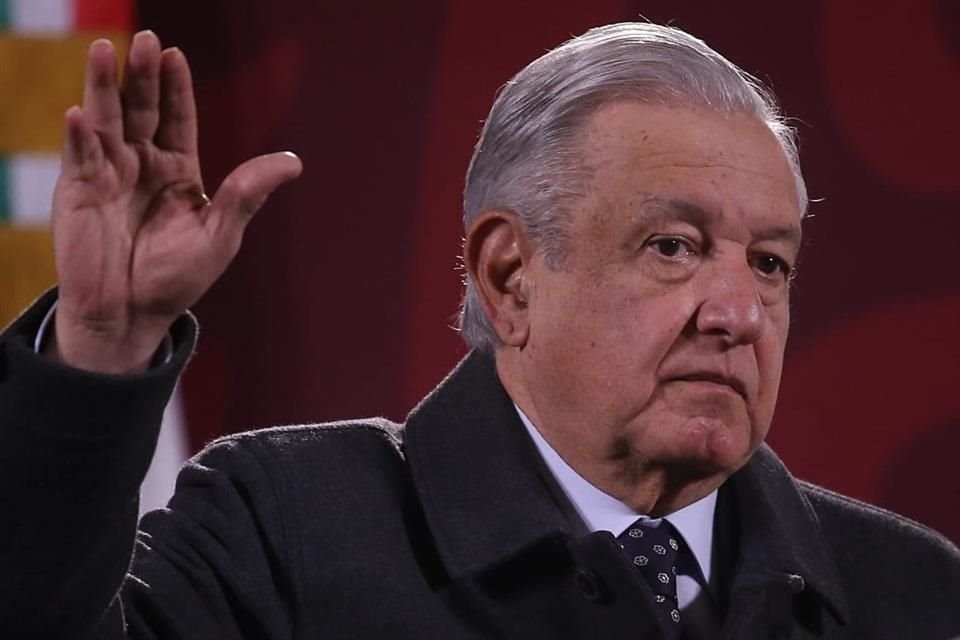 AMLO afirmó que está demostrado que INE tiene recursos necesarios para la revocación de mandato y llamó a consejeros a cumplir con la ley.