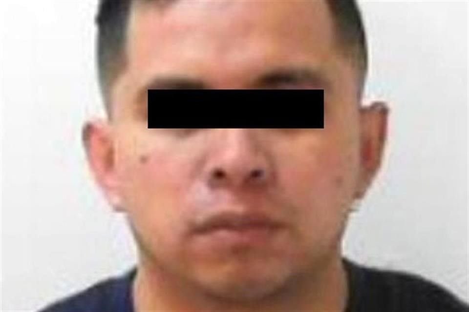 El padrino espiritual de 'El Lunares', del grupo criminal La Unión Tepito, fue detenido tras órdenes de cateo ejecutadas en GAM y V. Carranza.