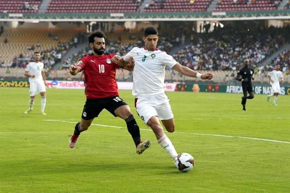 Mohamed Salah sigue cargando con el peso de su selección.