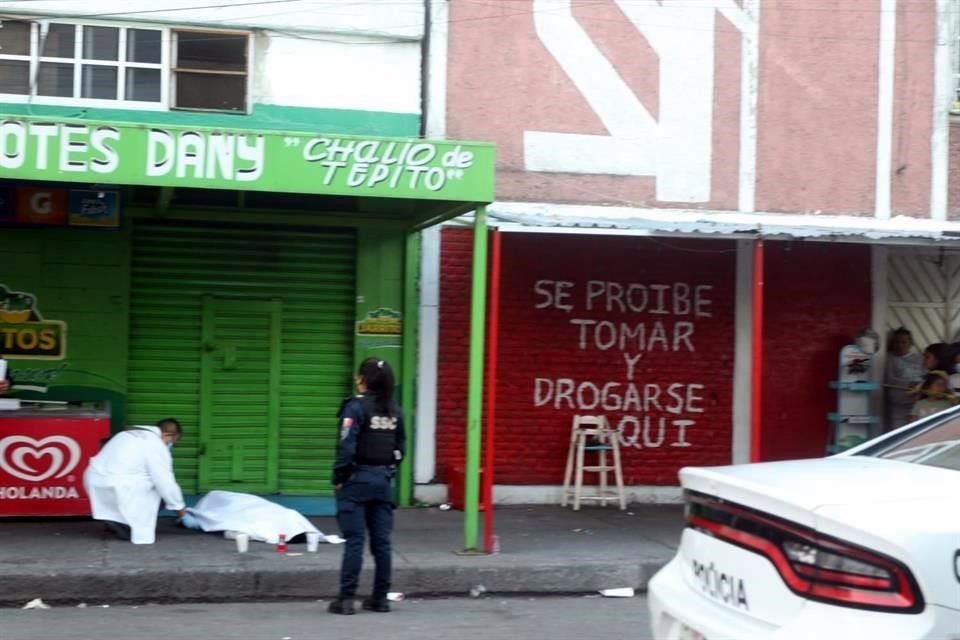 Un hombre fue asesinado a balazos en la calle Alfarería entre Mineros y Panaderos, Colonia Morelos, en Venustiano Carranza.