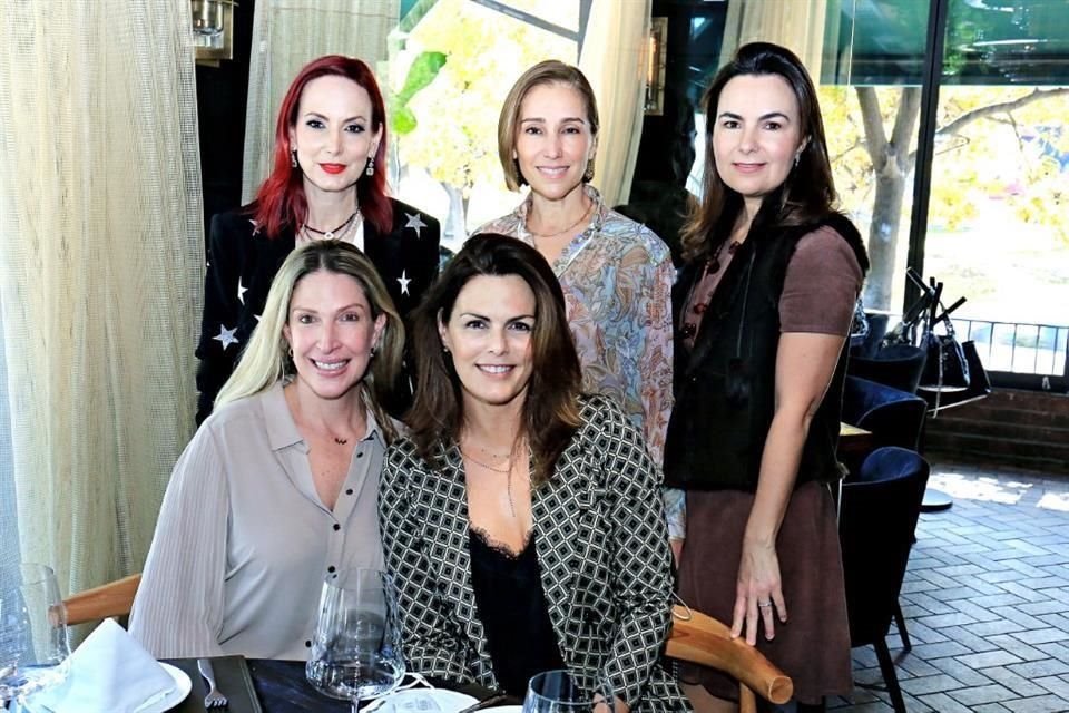Mónica García de Moyeda, Graciela Maldonado, Vanessa González, Viviana Magaña de Berlanga y Rosa María Oliver de Blanco