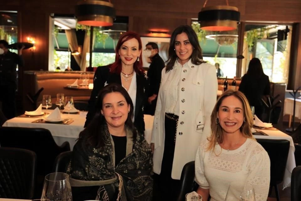 Mónica García de Moyeda, Magda Hernández de Lozano, Queti Carrillo de Páez y Alejandra Plancarte de Llovera