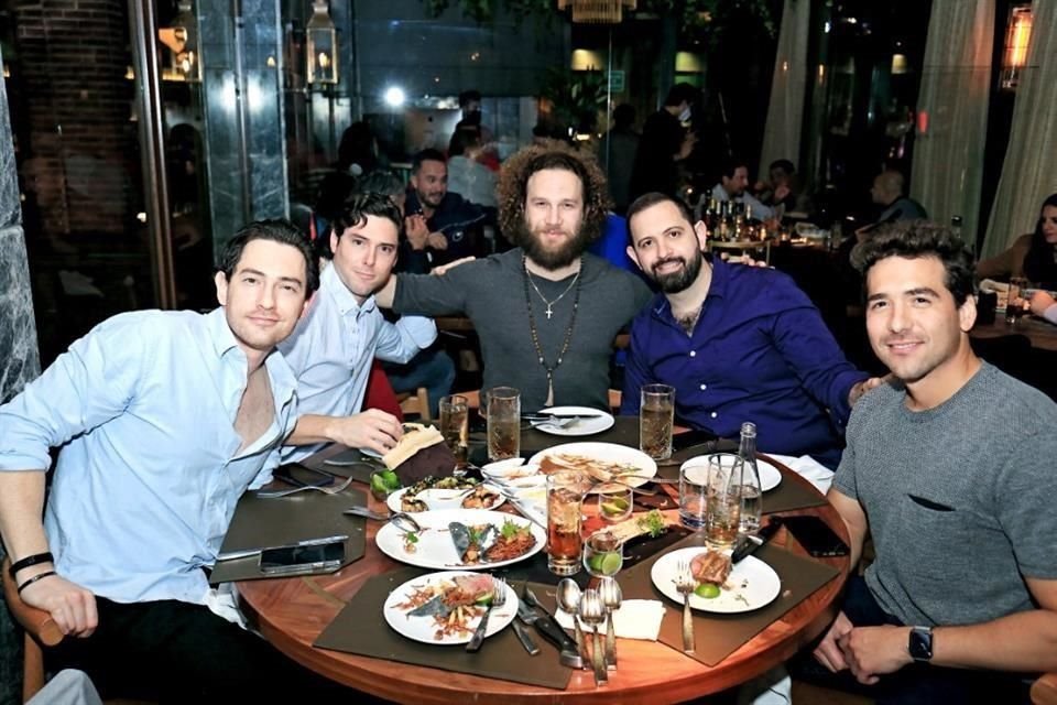 Jonathan Karcz, Hugo Zavala, Max Fernández, Javier Marcos y Eduardo Bouffier