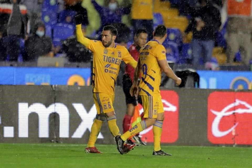 Y Vigón apareció de nuevo, anotando su doblete al minuto 23 con un remate dentro del área. Era el 2-0 y parecía que Tigres tendría un domingo tranquilo.