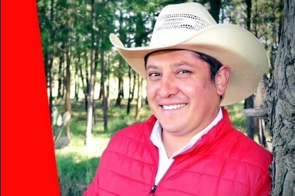 Enrique Velásquez Orozco, Edil de Contepec, Michoacán, fue asesinado y su cuerpo fue hallado en un predio del municipio, informó FGE.