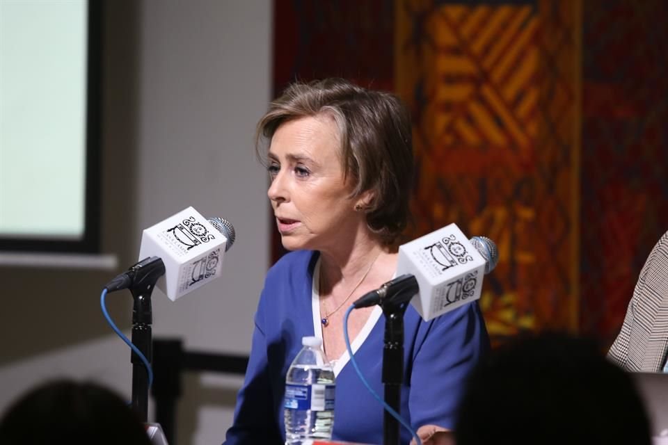 Ante ataques de AMLO contra organización MCCI, su presidenta María Amparo Casar puso en duda que en México exista la libertad de expresión.