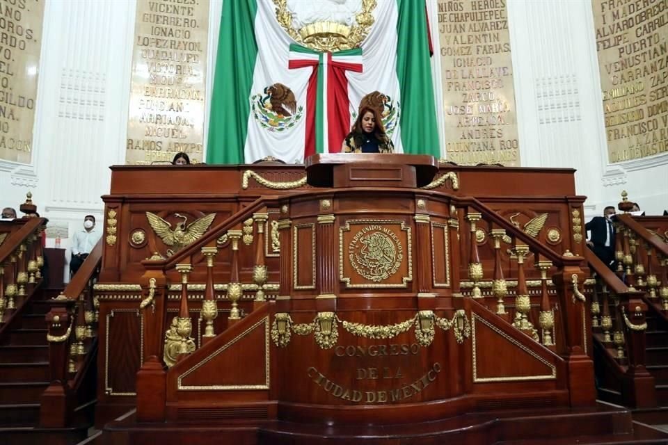 En el Congreso, @GabiQuirogaA presentó una iniciativa para que se contemple a alumnos de escuelas privadas en el programa 'Mi Beca para empezar'.