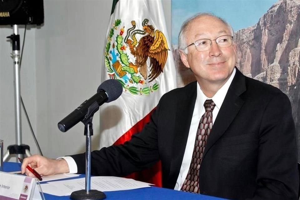 AMLO anticipó que pedirá al Embajador Ken Salazar que informe por qué el Gobierno de EU ha financiado a Mexicanos Contra la Corrupción y la Impunidad.