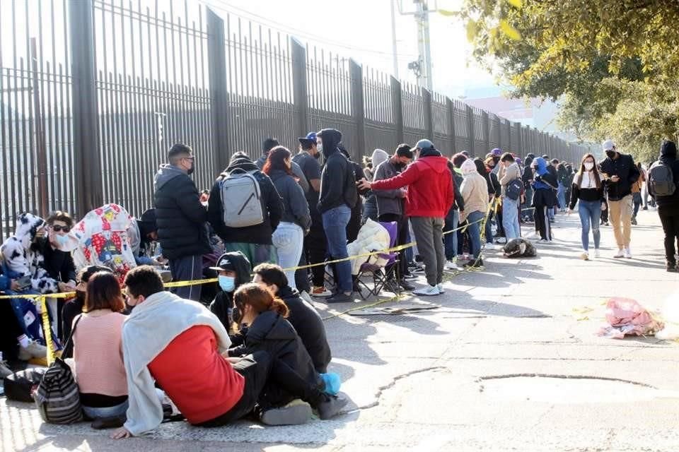 La venta de boletos para Bad Bunny para el concierto de Bad Bunny en el Estadio BBVA desató la locura de fans regios.