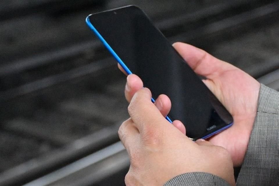 Alertan que la mayoría de los fraudes y casos de violencia digital suceden a través de redes sociales.