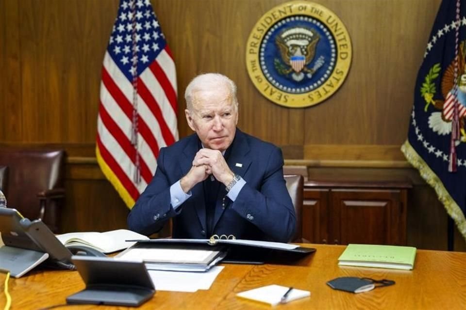 Joe Biden y Vladimir Putin sostuvieron una llamada este sábado ante una posible invasión de Rusia a Ucrania, según Estados Unidos.