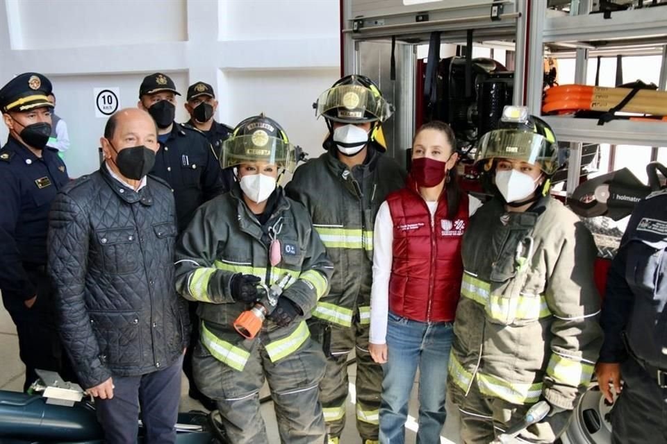 Con inversión de 20 mdp y tras meses de retraso, finalmente fue inaugurada la estación de bomberos en Iztacalco.