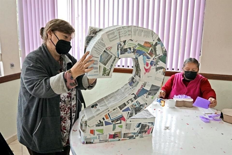 El espacio abrió en octubre para brindar talleres a personas de la tercera edad.