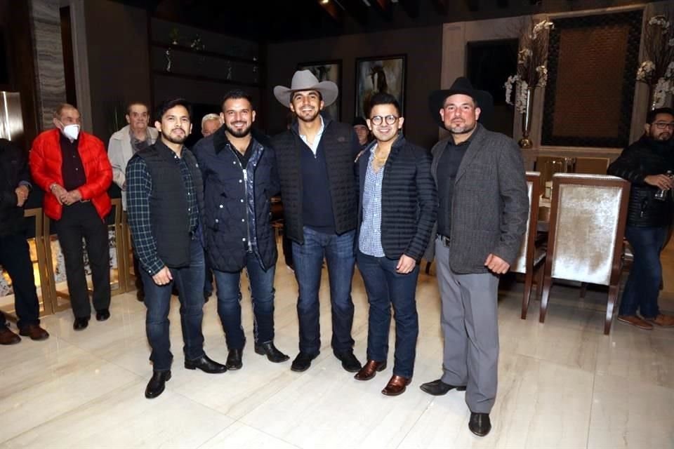 Sergio Martínez, Luis Carlos Martínez, Alejandro Martínez, José Humberto Martínez y Sergio Martínez