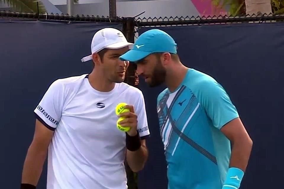 Marcelo Demoliner junto a Santiago González.