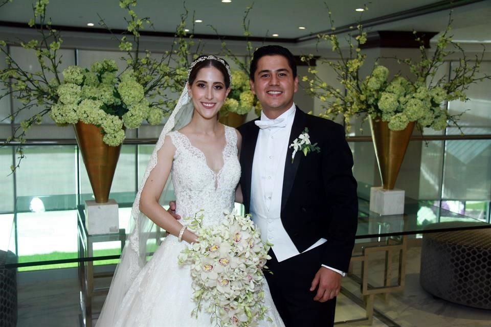 Melissa Andrea Martínez Peña y Óscar Alejandro Salazar Burnes