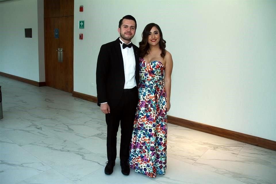 Antonio Paz y Arai Olvera   ana