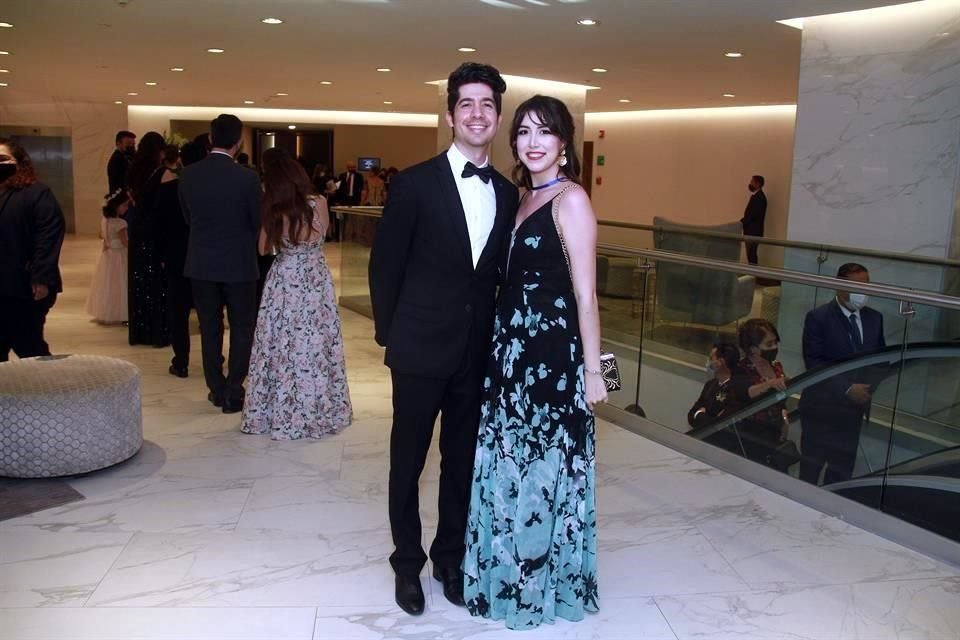 Victor Ochoa y Marite Salazar
