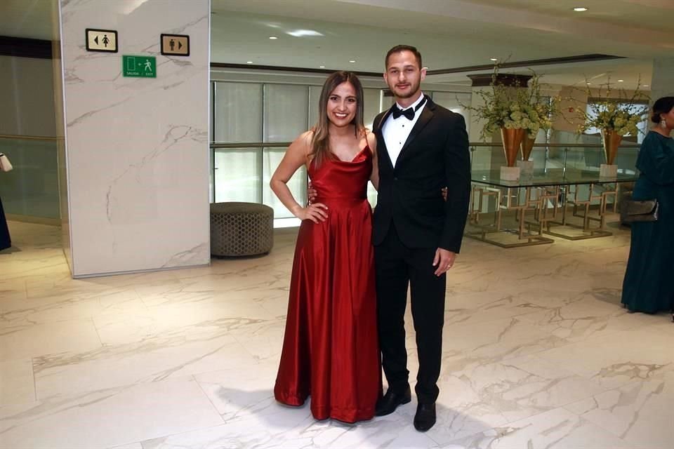 Erika Menchaca y Erik Garza   ana