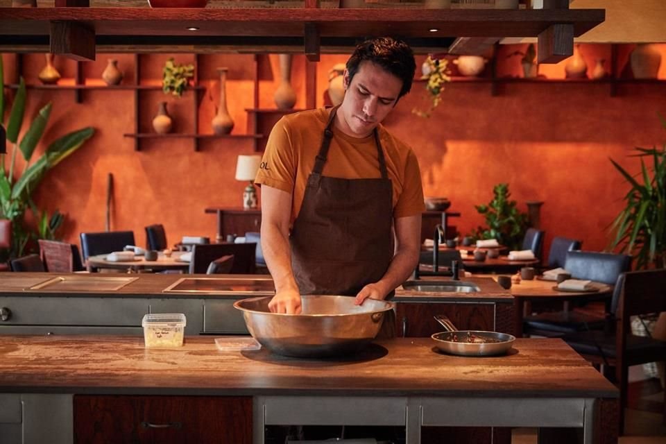 A un año de abrir Kol, en la capital británica, Santiago Lastra recibe su primera estrella de la Guía Michelin.