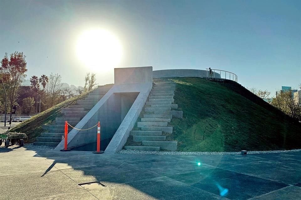 La obra se está construyendo en el Campus Monterrey, sobre Avenida Junco de la Vega.