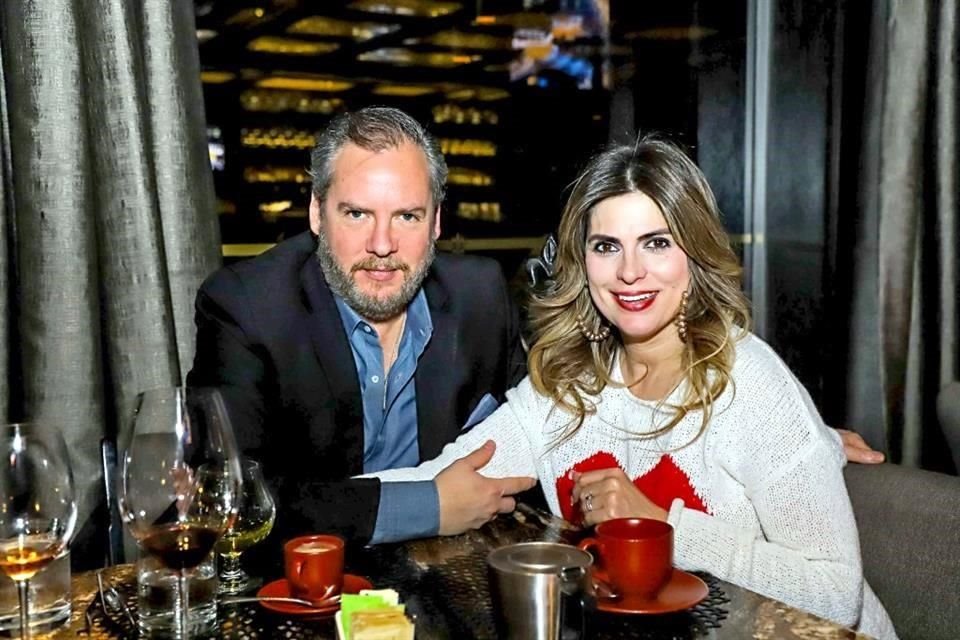 Antonio Montoya y Lorena Cortinas