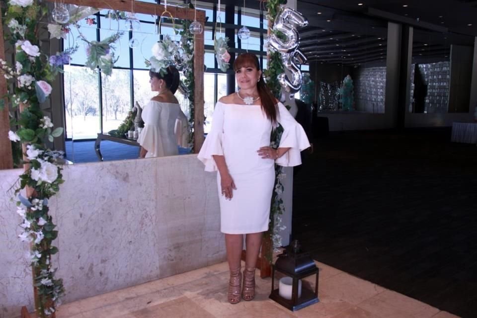 Lupita Alonso de Cantú