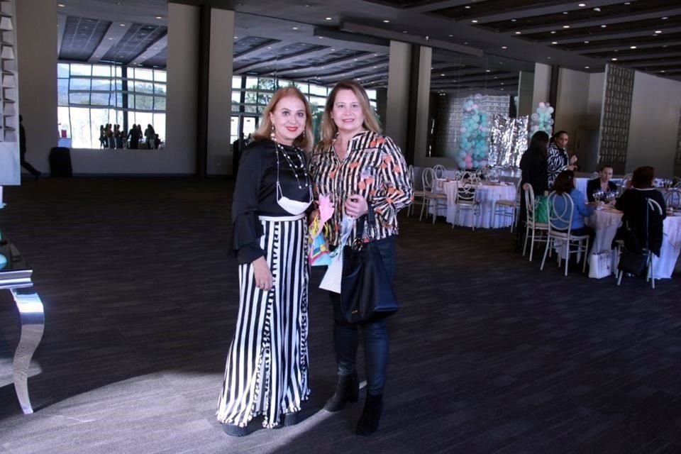 Arely Garza y Lucila de Gutiérrez
