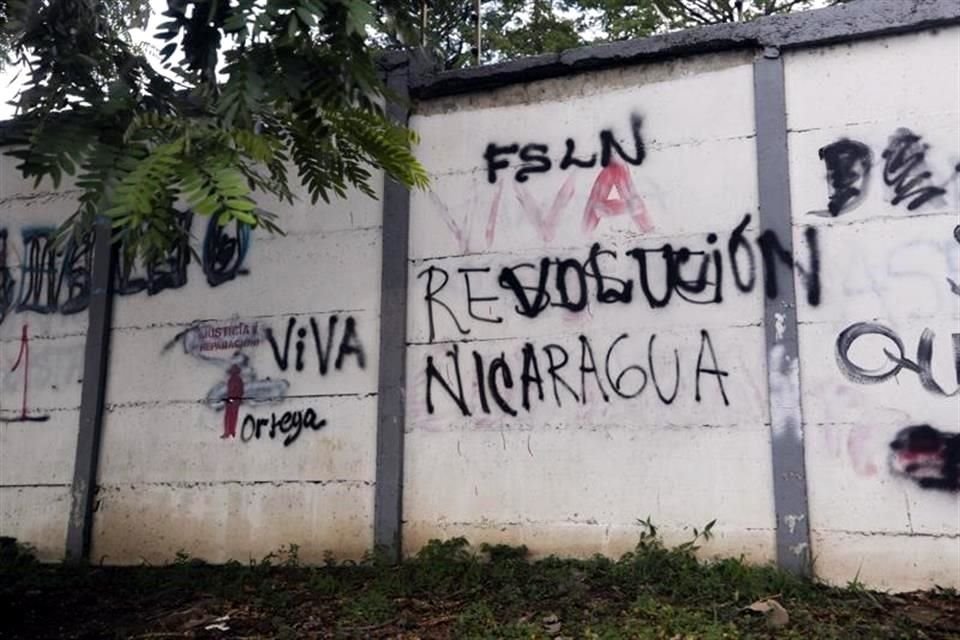 Autoridades nicaragüenses otorgaron la detención domiciliaria de tres opositores con problemas de salud, quienes se encontraban recluidos desde mediados de 2021.