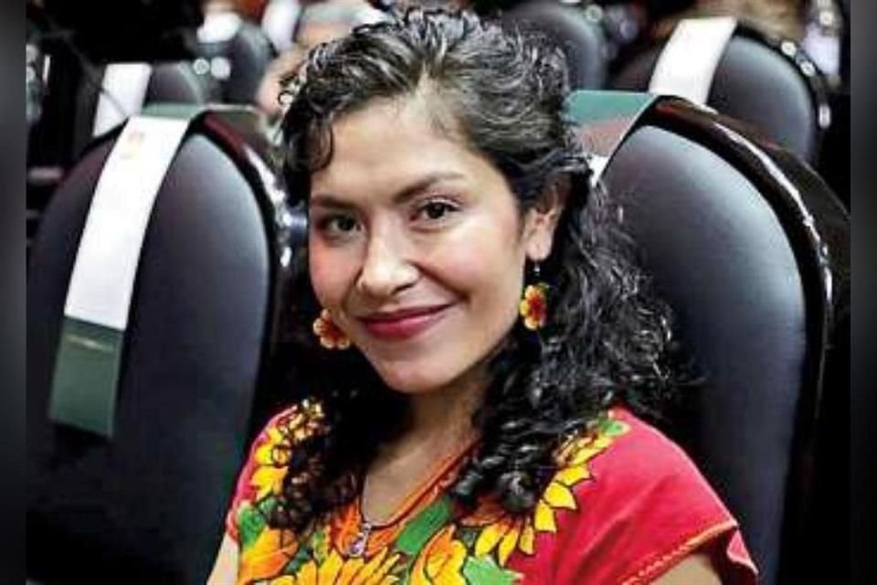 El cuerpo de la Diputada federal Celeste Sánchez fue encontrado ayer por la mañana en el interior de su domicilio, en la zona Centro de Durango.