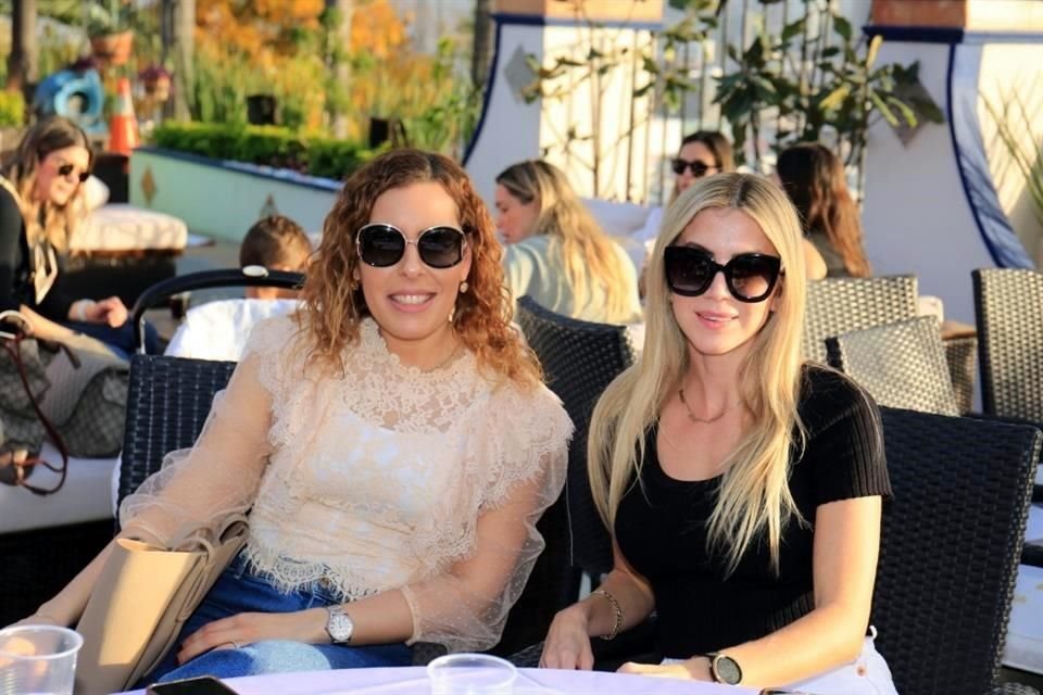 Sandra Villarreal de Sada y Caro Bravo de Santos