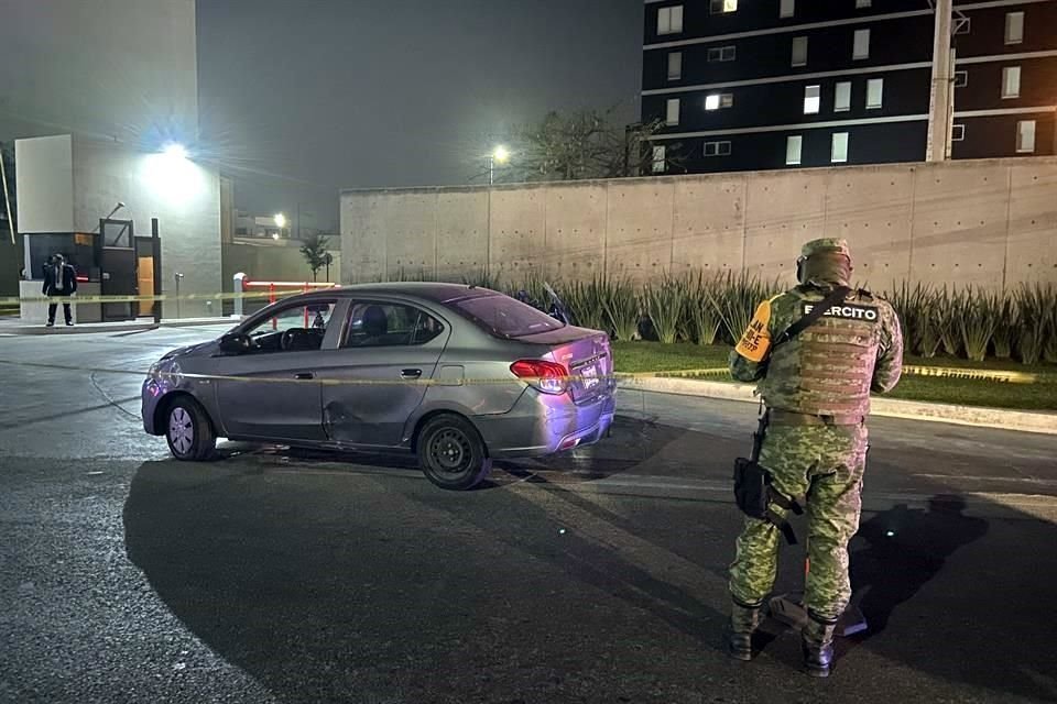 Los hechos fueron reportados alrededor de las 18:50 horas en la Avenida Díaz Ordaz, antes de llegar a la Avenida Miravalle.