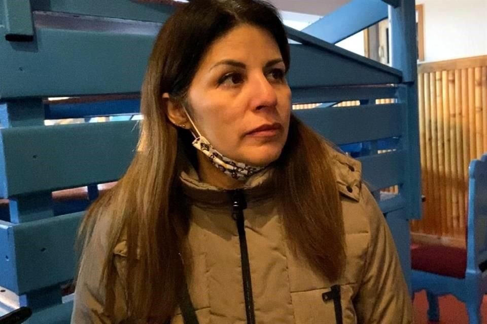 Alba Becerra se casó con un ucraniano, de quien ya se divorció, pero su hijo también de nacionalidad ucraniana vive con ella y temía que no lo dejaran salir del país por estar en combate.