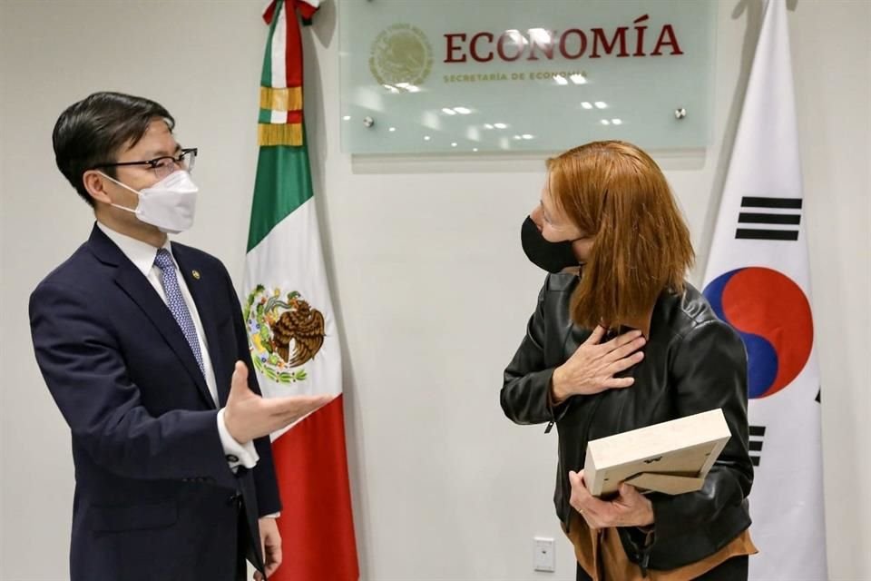 México y Corea del Sur acordaron retomar las negociaciones para un TLC.